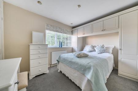 1349997-11-68cd4a...