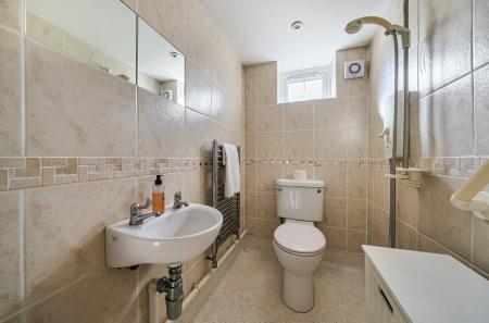 1349997-18-68cd4b...