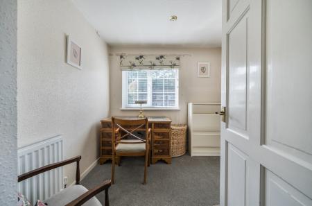 1349997-21-68cd49...