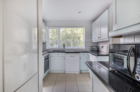 1349997-2-68cd47c...