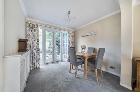 1349997-6-68cd48c...