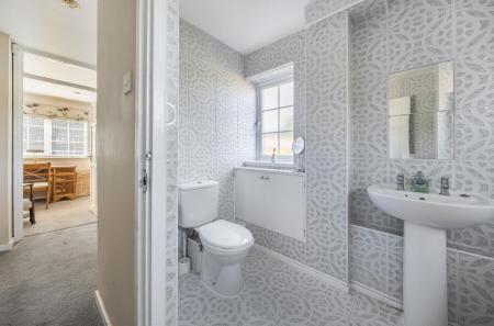 1349997-13-68cd4a...