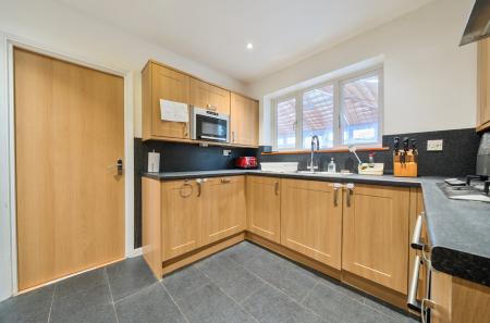 1375143-24-6909f5...