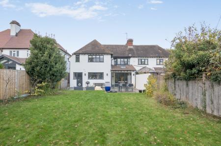 1374280-26-690e5d...