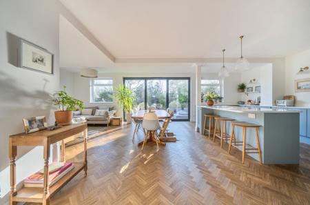 1383002-3-6920a48...