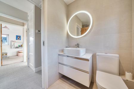 1386548-18-692ed6...