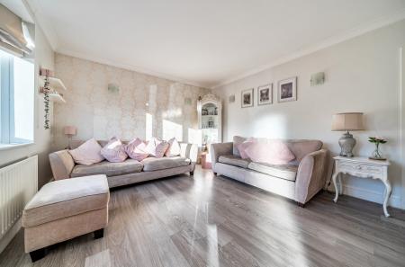 1386548-1-692eca8...