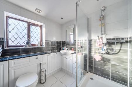 1385377-22-69302d...