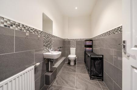 1386349-3-6942822...