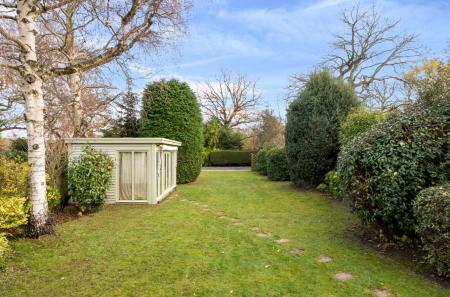 1387459-11-6935df...