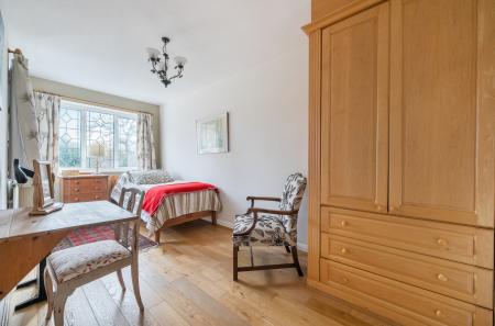 1387459-1-6935de0...