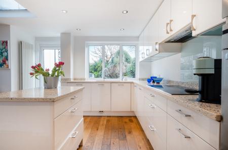 1387459-26-6935dd...