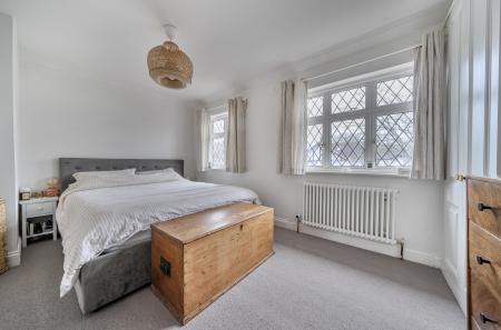 1399985-14-696987...