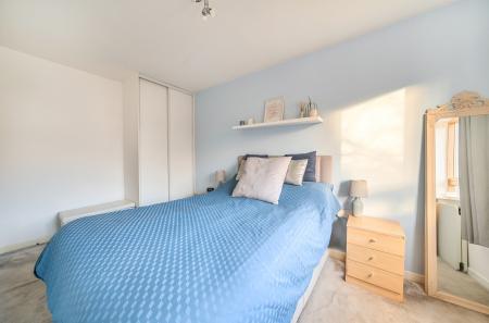 1399946-9-696f512...