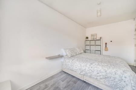 1399946-11-696f51...