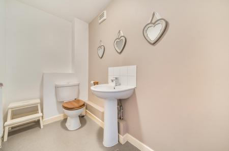 1399946-19-696f52...