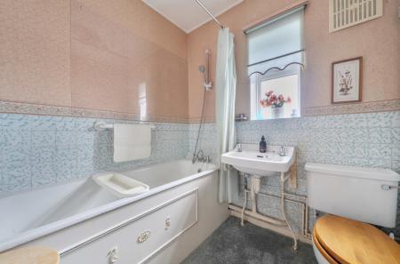 1403171-4-69724a0...