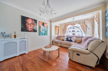 1405202-11-69790f...