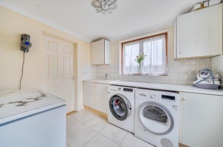 1405202-9-69790ef...