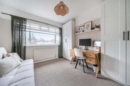 1402507-15-697b6e...