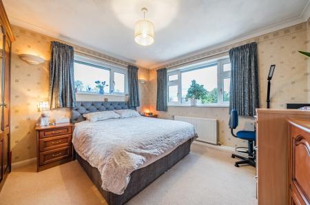 1407657-25-698618...