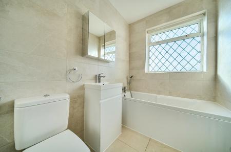 1418417-2-699f1f7...