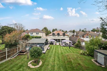 1425602-1-69b941f...