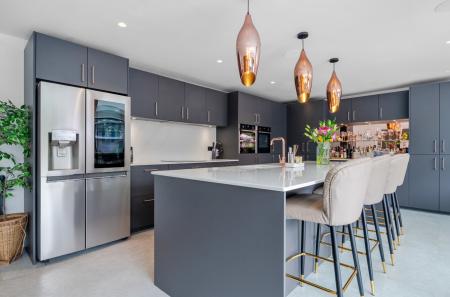 1425602-13-69b940...