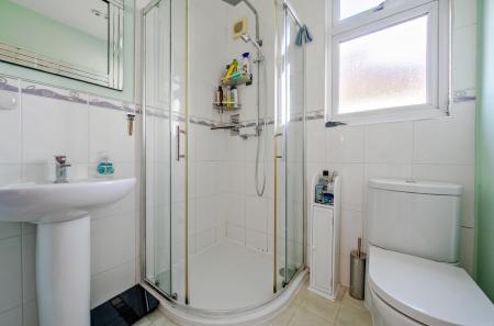 1420372-4-69a70b3...