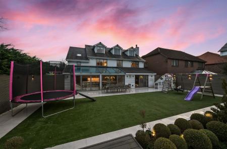 1424583-8-69a9cf4...