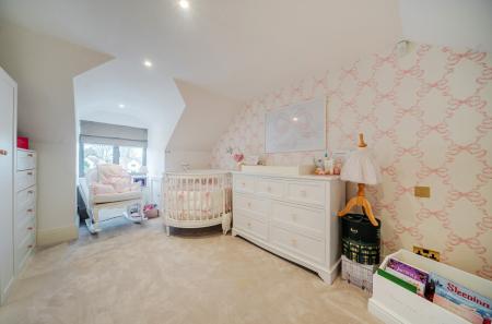 1415566-2-69a9e81...