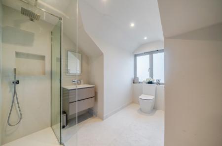 1415566-3-69a9e82...