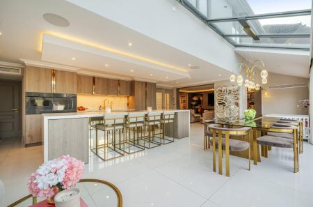 1415566-11-69a9e8...