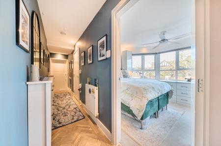 1401200-1-697cbbc...