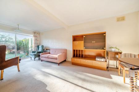 1386549-11-69677d...