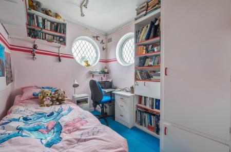 1417358-5-699c925...