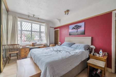 1417358-7-699c927...