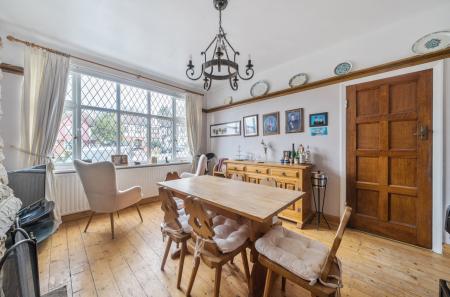 1417358-20-699c92...