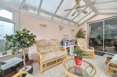 1417358-15-699c92...