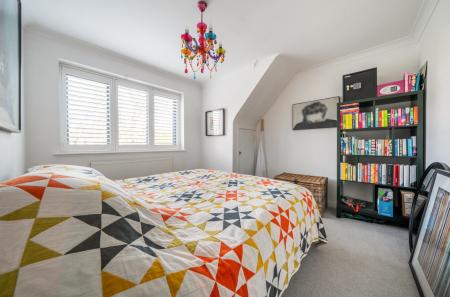 1423355-7-69a710e...