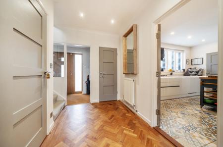 1423355-3-69a710b...