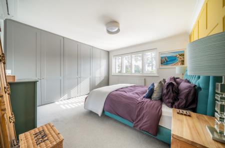 1423355-11-69a711...