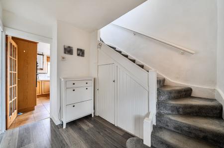 1424140-3-69aeabd...