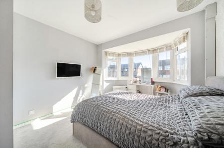 1428974-16-69ba74...