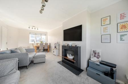 1428974-8-69ba73c...