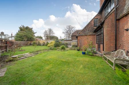 1429242-13-69b815...