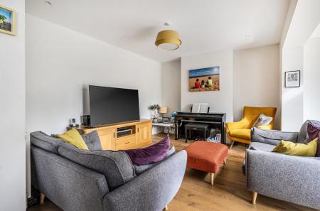 1430423-8-69b443a...