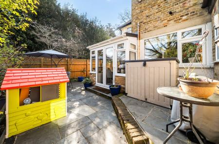 1432375-3-69bbf8b...