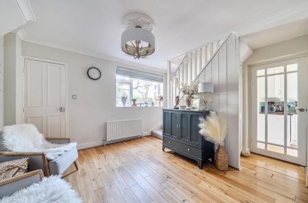 1432375-13-69bbf9...