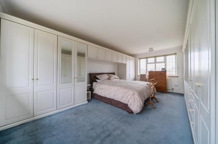 1420060-3-69a0926...